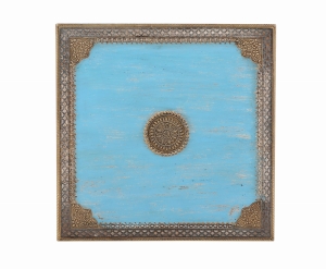 Indyjski stolik kawowy – turkusowy akcent z duszą orientu