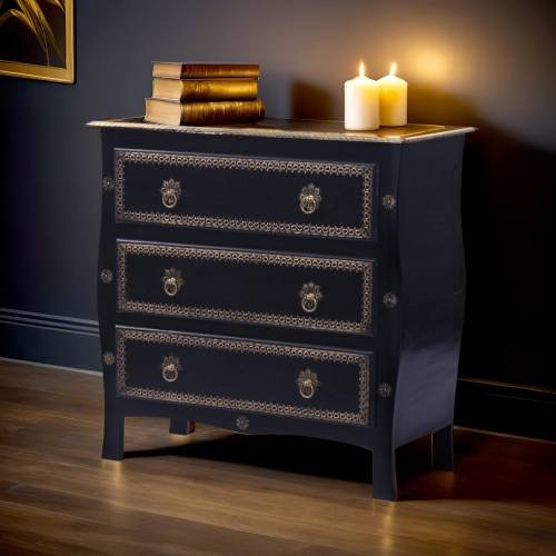 Indyjska komoda z szufladami zdobiona mosiądzem meble indyjskie kolonialne.jpg